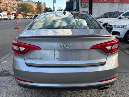 2017 Hyundai SONATA SE