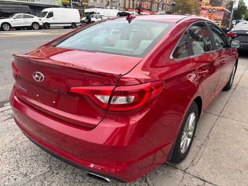 2017 Hyundai SONATA SE
