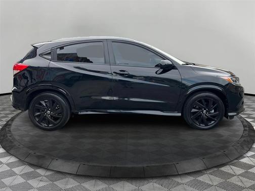 Crystal Black Pearl 2021 Honda HR-V AWD Sport