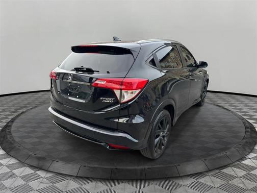 Crystal Black Pearl 2021 Honda HR-V AWD Sport