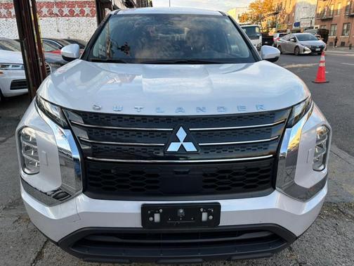 2022 Mitsubishi Outlander ES 2.5 S-AWC