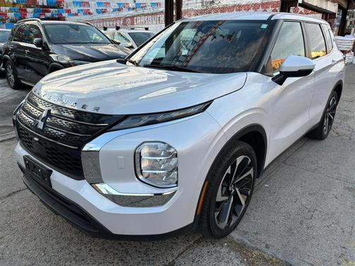 2022 Mitsubishi Outlander ES 2.5 S-AWC