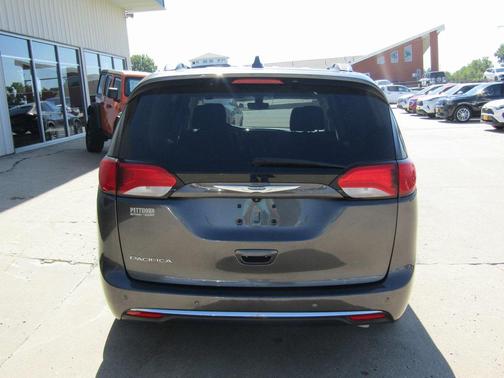 2019 Chrysler Pacifica Touring-L Plus