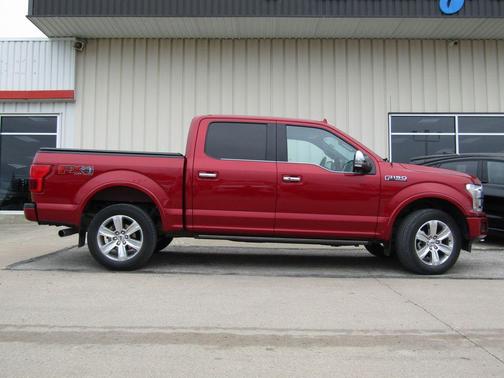 Ruby Red Metallic Tinted Clearcoat 2018 Ford F-150 Platinum