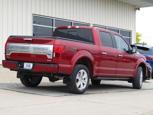 Ruby Red Metallic Tinted Clearcoat 2018 Ford F-150 Platinum