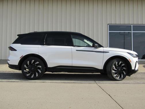 2026 Lincoln Nautilus Reserve