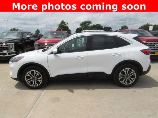 Oxford White 2022 Ford Escape SEL