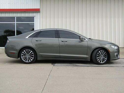 2017 Lincoln MKZ Premiere