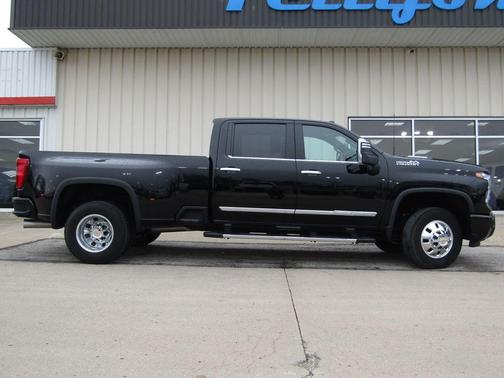 2026 Chevrolet Silverado 3500 High Country