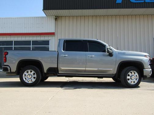 2024 Chevrolet Silverado 3500 High Country