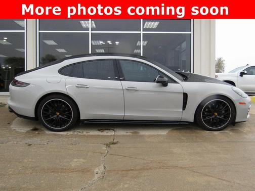 2018 Porsche Panamera 4S
