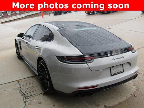 2018 Porsche Panamera 4S