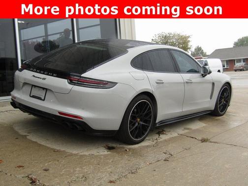 2018 Porsche Panamera 4S
