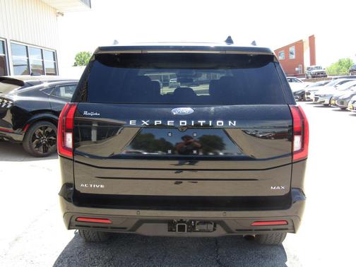 Black Metallic 2025 Ford Expedition Max Active 4x4