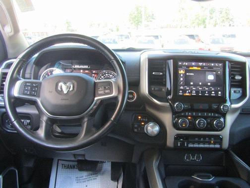 2022 RAM 2500 Laramie Crew Cab 4x4 6'4' Box