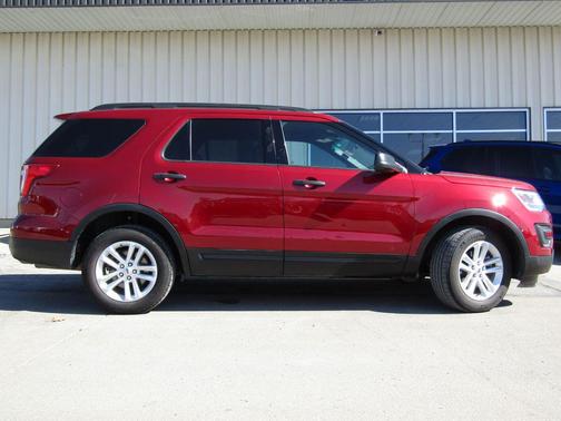 2017 Ford Explorer Base
