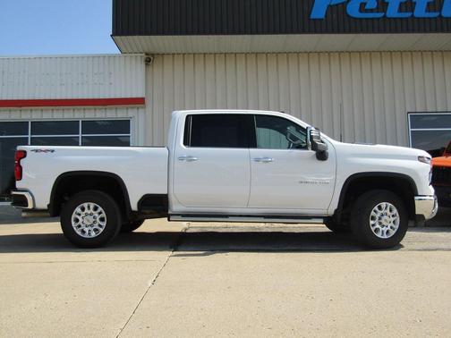 2025 Chevrolet Silverado 3500 LTZ