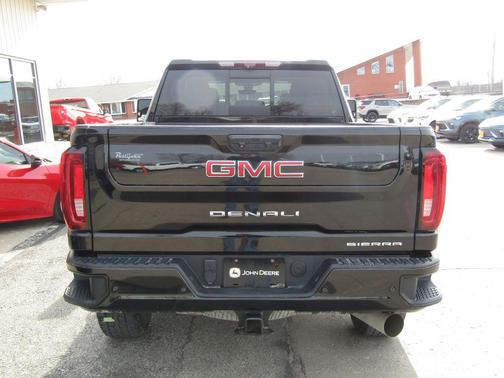 2023 GMC Sierra 2500 Denali