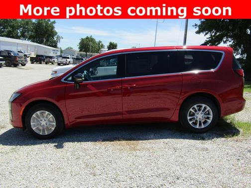 Red Hot Pearlcoat 2027 Chrysler Pacifica L