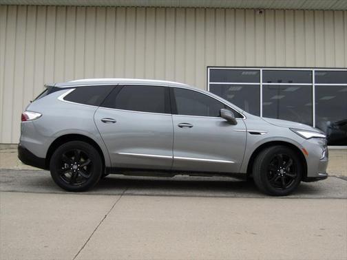 2023 Buick Enclave Essence AWD