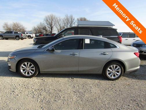 Sterling Gray Metallic 2023 Chevrolet Malibu FWD 1LT