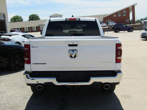 Bright White Clearcoat 2023 RAM 1500 Laramie