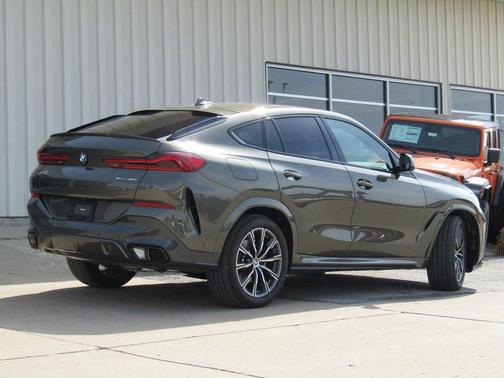 2023 BMW X6 xDrive40i