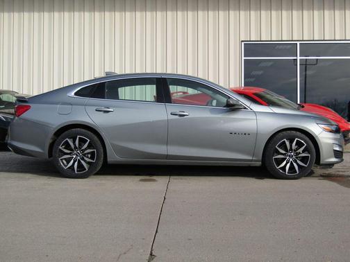 2024 Chevrolet Malibu FWD RS