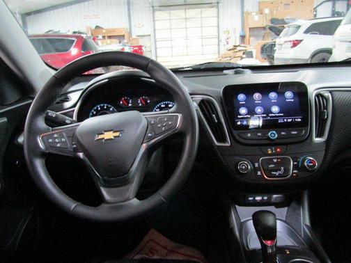 2024 Chevrolet Malibu FWD RS