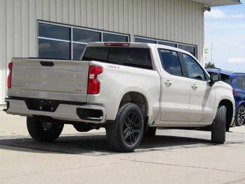 White Sands 2026 Chevrolet Silverado 1500 RST