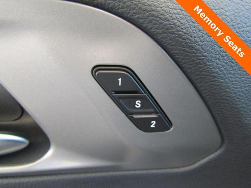 Diamond Black Crystal Pearlcoat 2025 Chrysler Pacifica L