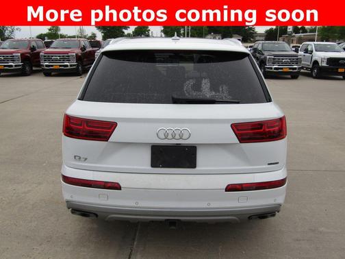 Glacier White Metallic 2019 Audi Q7 55 Prestige