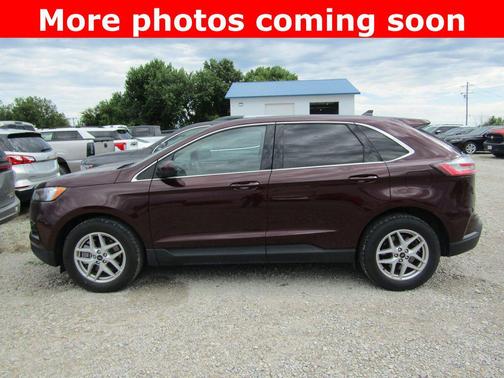 Burgundy Velvet Metallic Tinted Clearcoat 2024 Ford Edge SEL