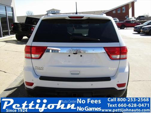 Bright White Clearcoat 2013 Jeep Grand Cherokee Laredo