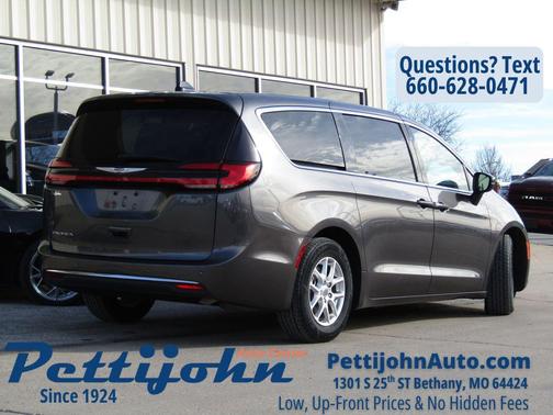 2023 Chrysler Pacifica Touring L