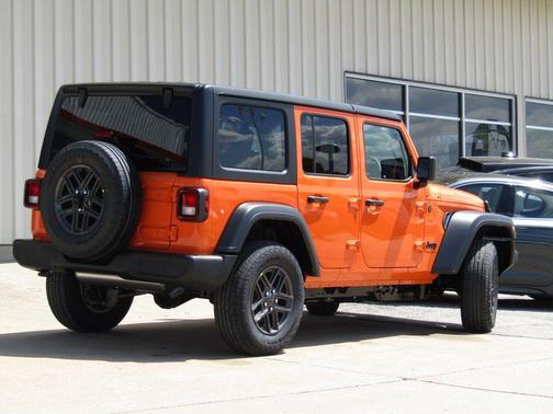 Joose 2026 Jeep Wrangler Sport