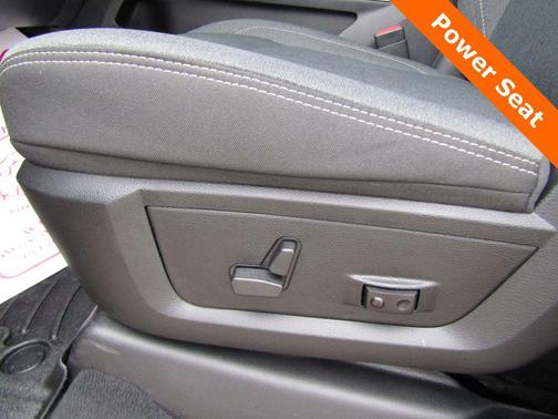 Billet Silver Metallic Clearcoat 2024 RAM 3500 Big Horn Crew Cab 4x4 8' Box