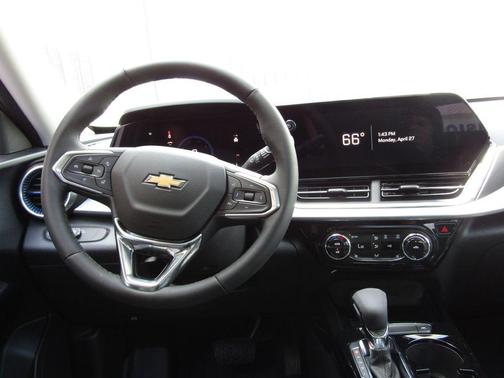 Summit White 2026 Chevrolet Trax LT