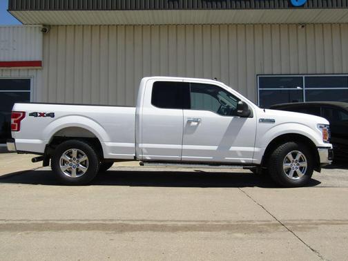 Oxford White 2019 Ford F-150 XLT