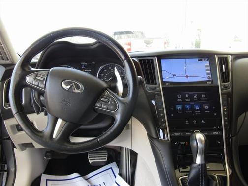 2017 INFINITI Q50 3.0t Signature Edition