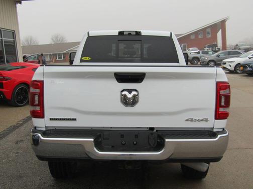 2023 RAM 2500 Big Horn Crew Cab 4x4 6'4' Box