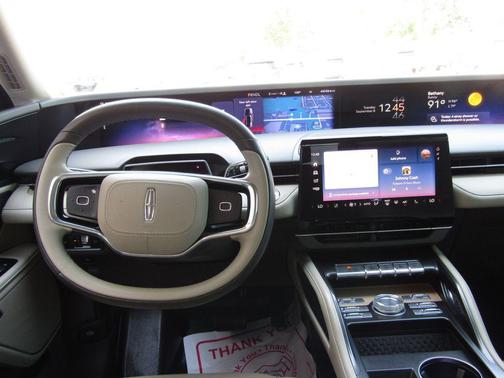 White Platinum Metallic Tri-Coat 2024 Lincoln Nautilus Reserve