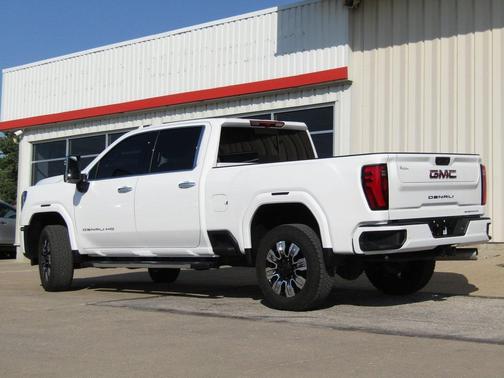2025 GMC Sierra 2500 Denali
