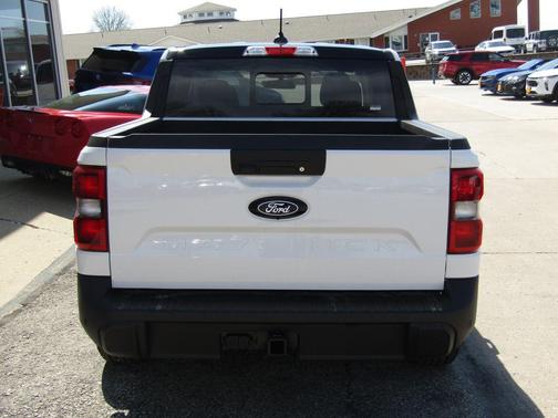 Oxford White 2026 Ford Maverick Lariat