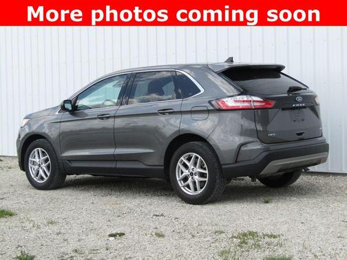 Carbonized Gray Metallic 2023 Ford Edge SEL