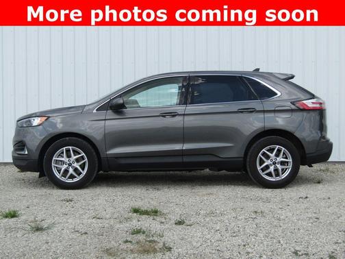 Carbonized Gray Metallic 2023 Ford Edge SEL