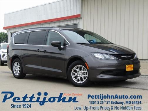 2021 Chrysler Voyager LXI
