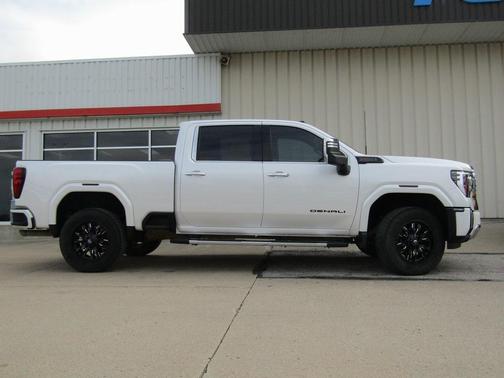 2024 GMC Sierra 3500 Denali