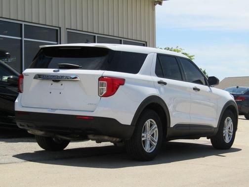 Oxford White 2023 Ford Explorer Base