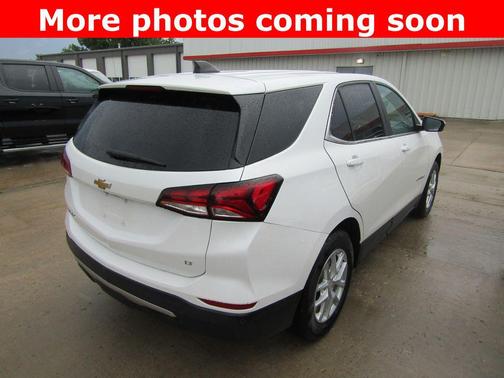 Iridescent Pearl Tricoat 2024 Chevrolet Equinox 1LT